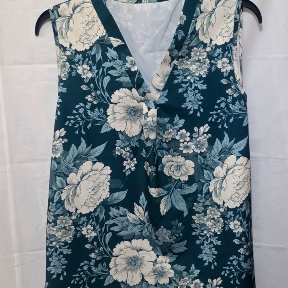 Floral Sleeveless Blouse - Green and White